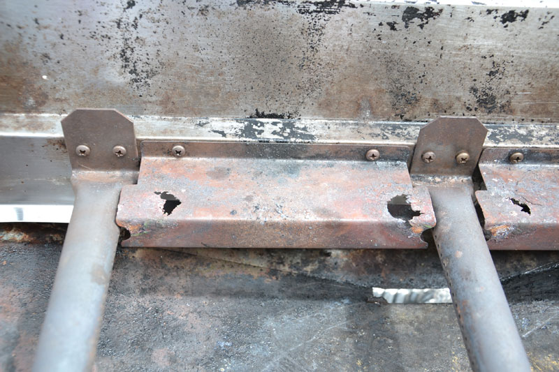 napoleon-t410-querzuender-starker-rost